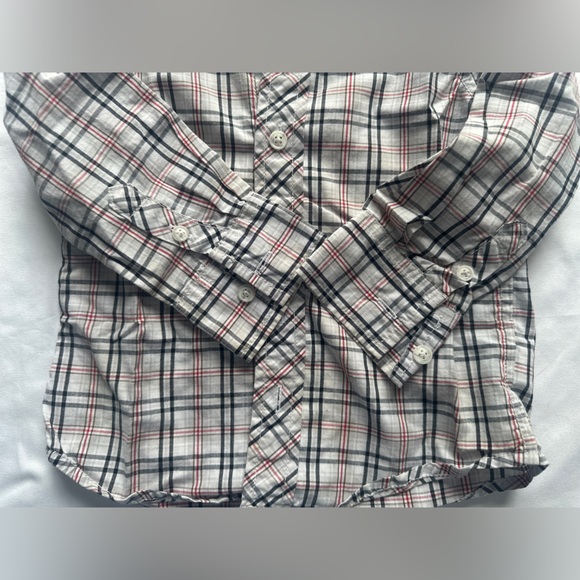 Old Navy Boys Plaid Button-Up Shirt - Picture 4 of 4